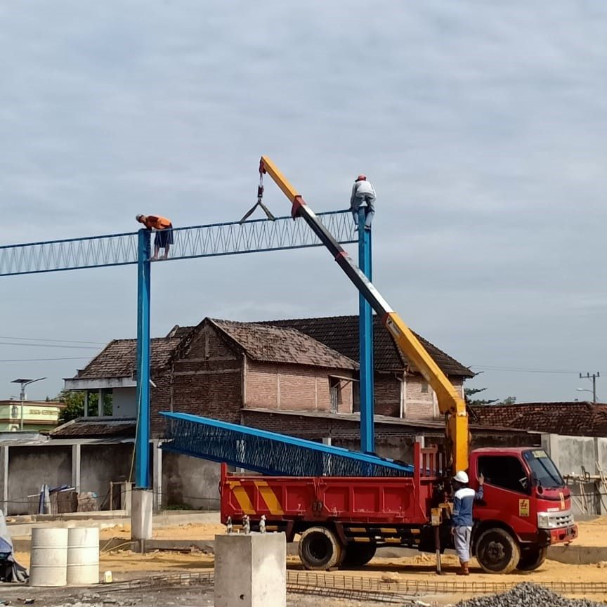 sewa truck crane harian