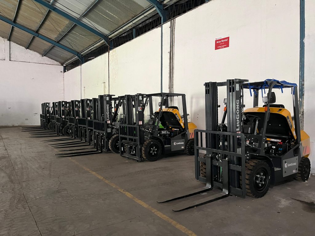 Rental Forklift Gunung Anyar Harian